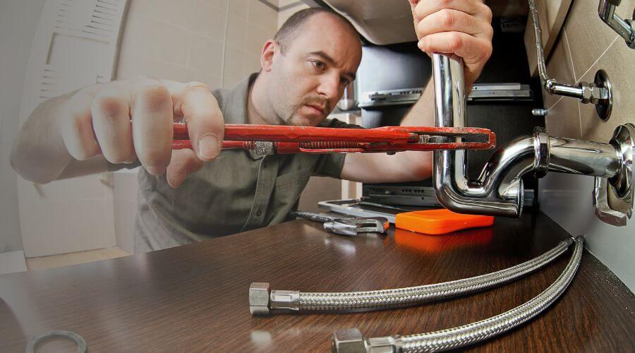 Local tankless water heater installation in West Des Moines, IA